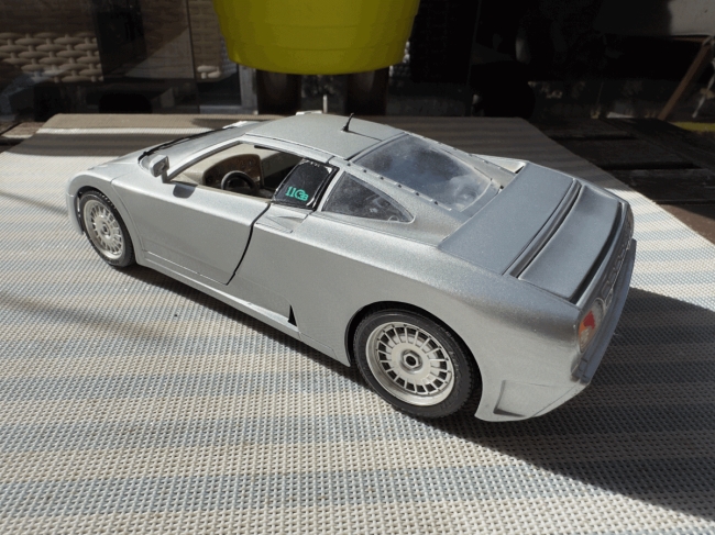 BBurago - Bugatti EB110 (1991)