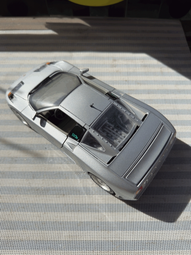 BBurago - Bugatti EB110 (1991)